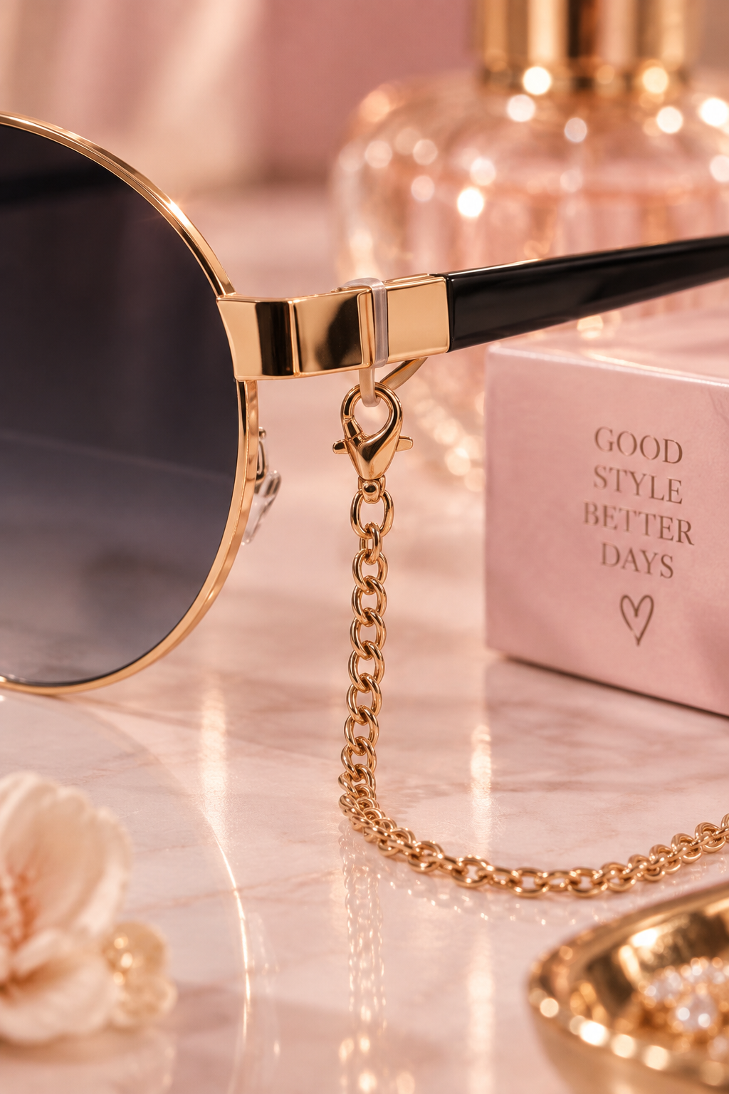 The Amara Chain Round Sunglasses